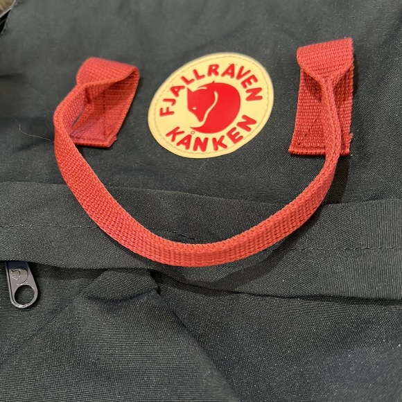Fjallraven kanken backpack - Picture 2 of 5